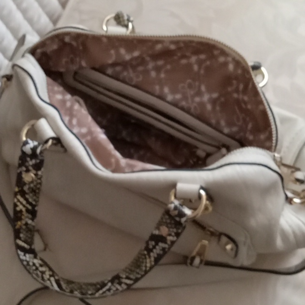 Purse - Picture 3 of 5
